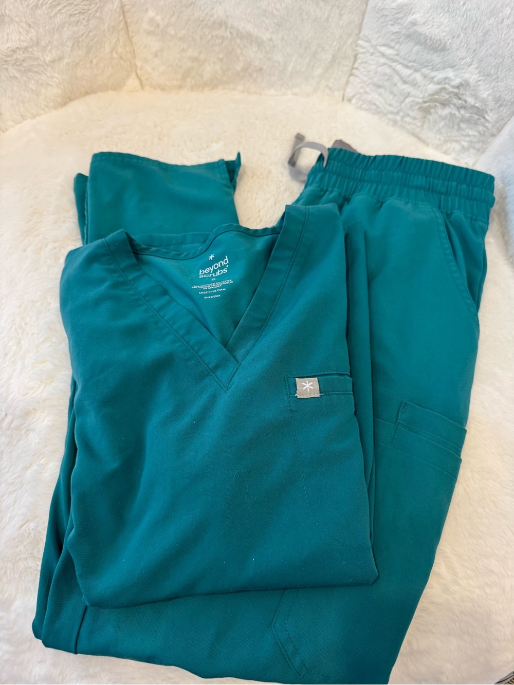(3/$85 bundle) Beyond Scrubs Teal V-Neck Scrub Set